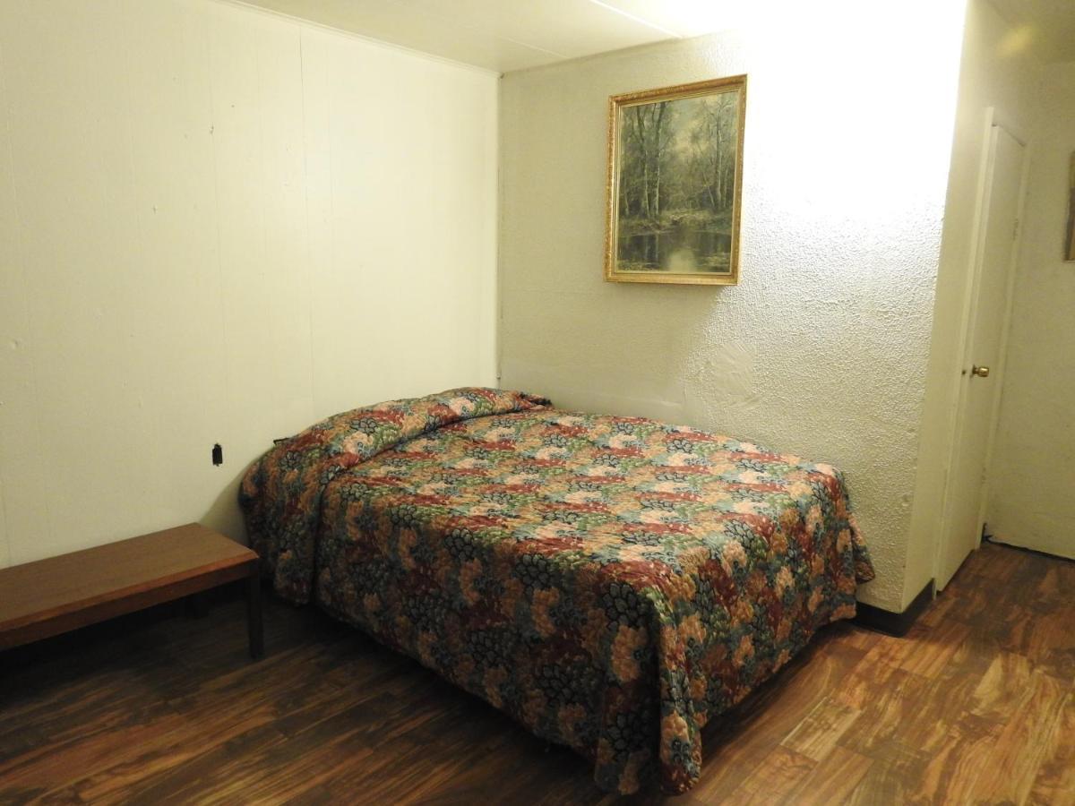 Lawrenceburg Motel ภายนอก รูปภาพ